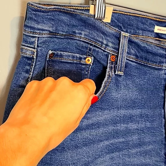 Levi's Women's Ribcage High Rise Jeans - Blue - Picture 5 of 12